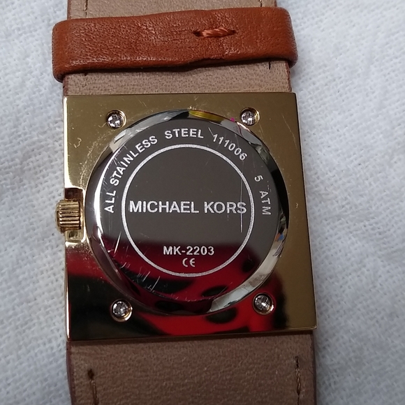 NWT Authentic Michael Kors  Watch - Picture 4 of 6